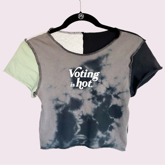 Denimcratic voting is hot tee - Picture 1 of 7